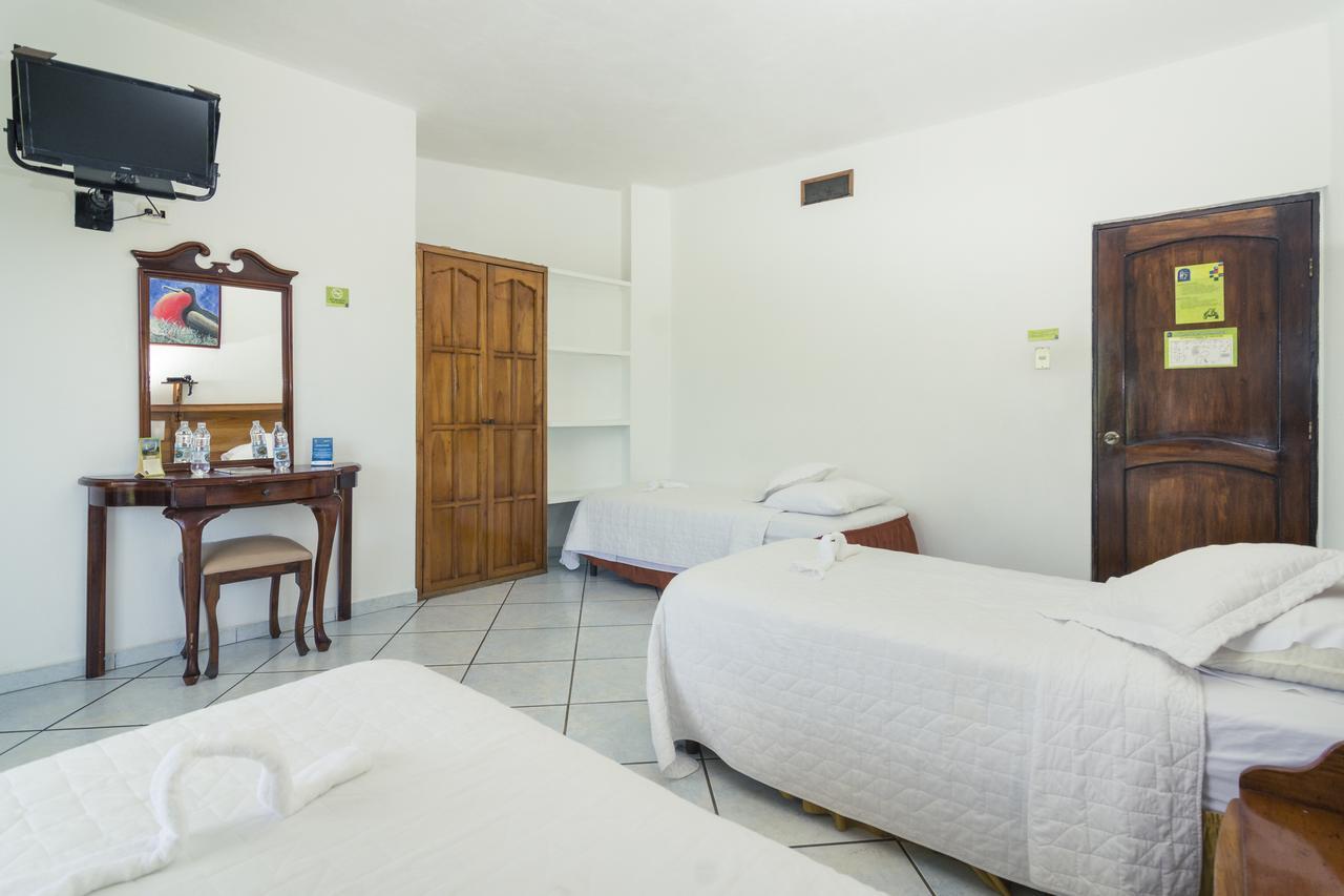 Grand Hotel Lobo De Mar Puerto Ayora  Εξωτερικό φωτογραφία