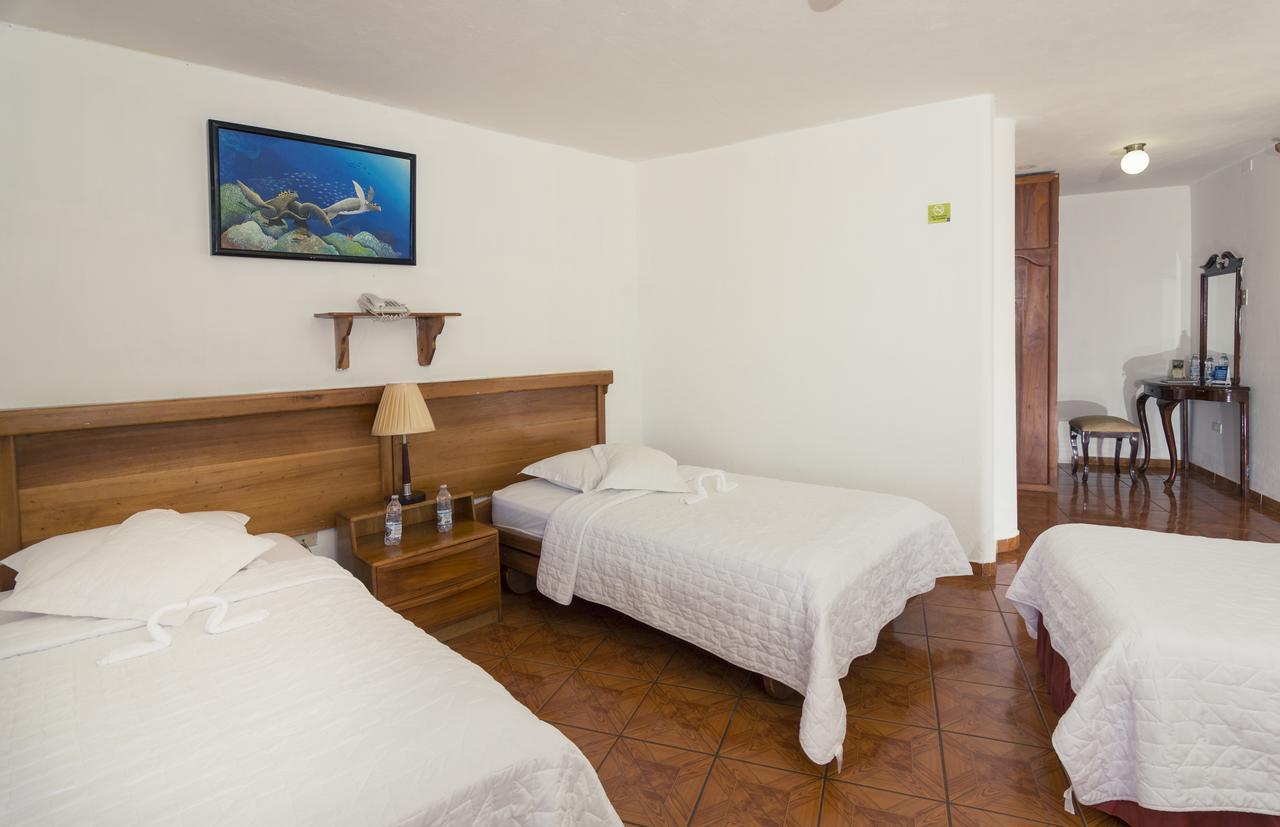 Grand Hotel Lobo De Mar Puerto Ayora  Εξωτερικό φωτογραφία