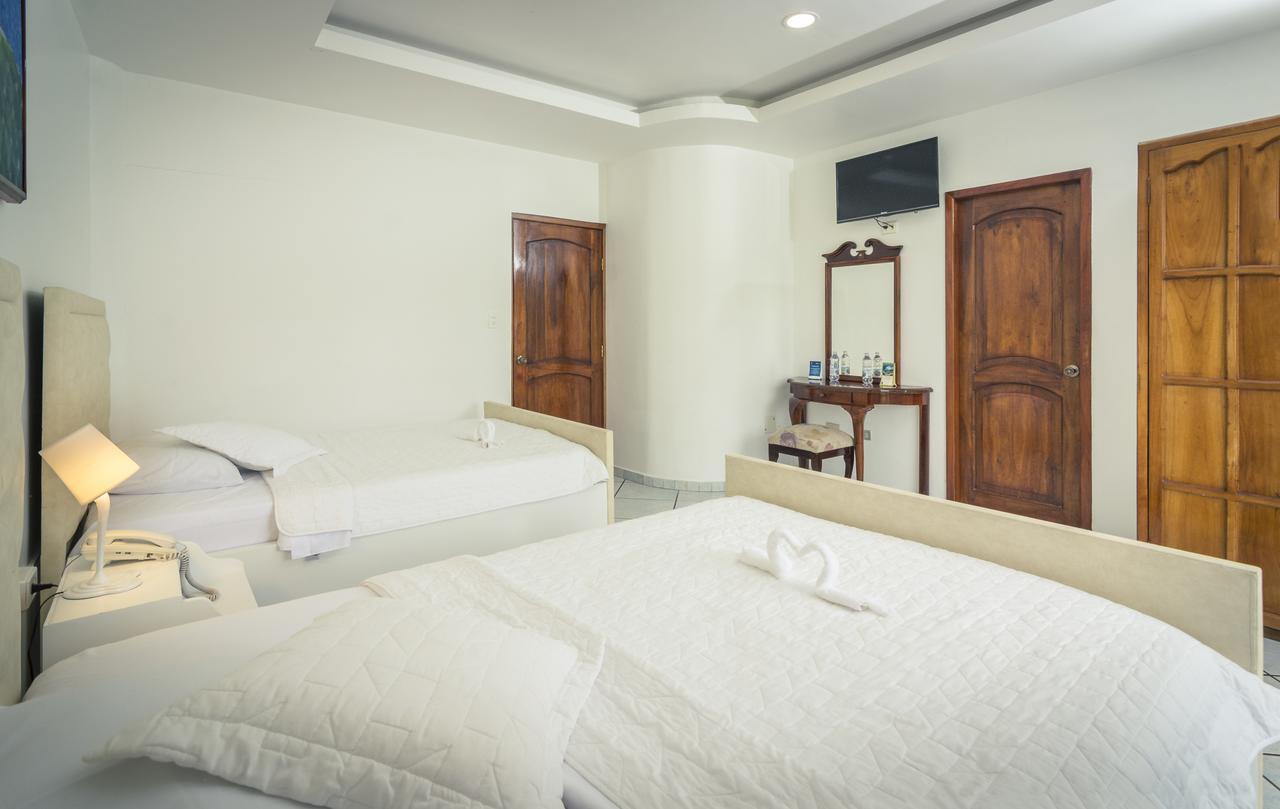 Grand Hotel Lobo De Mar Puerto Ayora  Εξωτερικό φωτογραφία
